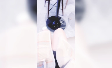 風騷御姐主播@戴西老師(蜜蜜蜜蜜蜜桃)戴著跳蛋露出勾引SPA男技師 (13)