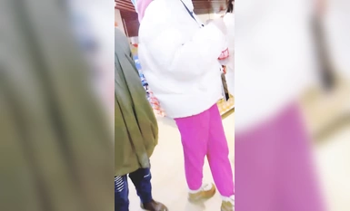 風騷御姐主播@戴西老師(蜜蜜蜜蜜蜜桃)戴著跳蛋露出勾引SPA男技師 (7)