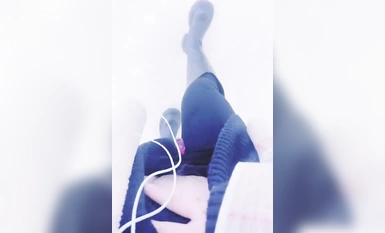 風騷御姐主播@戴西老師(蜜蜜蜜蜜蜜桃)戴著跳蛋露出勾引SPA男技師 (7)