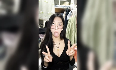 抖音10w粉反差網紅@灌湯飽飽 阿嘿顏尺度視頻合集（2）