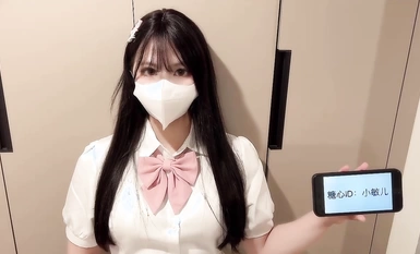 清純可愛鄰家美少女『小敏兒』 雨夜輸出jk妹的嫩穴 蜜穴榨精，白白嫩嫩的身子充滿青春氣息 可愛JK短裙又純又欲