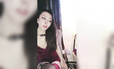 【雪奈Luck】很哇塞很哇塞的御姐~超级骚~道具狂插~喷水(4)