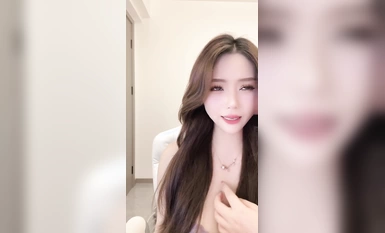 巨乳主播菠萝吹雪高颜值极品身材