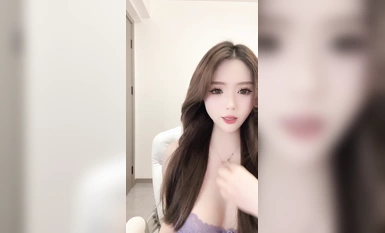 巨乳主播菠萝吹雪高颜值极品身材