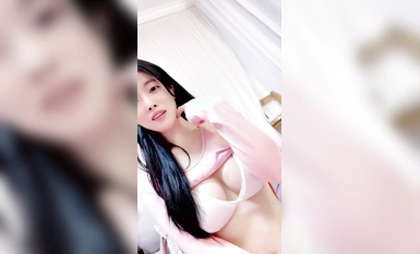 Xiaoguaiは眠りたい、大きな胸を持つ美しい女性、完璧で繊細な体型、一流の美しい胸、そしてセクシーで魅惑的な外観。