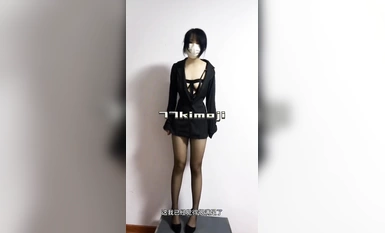 Isang postgraduate na estudyante sa Twitter, isang buhay na babaeng Bodhisattva, [柒淒77kimoji] ang tumanggap ng iba't ibang hamon mula sa mga netizen, sumayaw ng hubo't hubad, nagkaroon ng electric shock enema, wind oil essence, luya at pussy penet