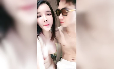 G奶女神【幼貓】極品天然美乳蜜桃臀 炮友無套約啪射1身 (3)