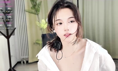 Stripchat高端大气上档次【lockheadgirld】女神气质非凡，驾驭多种风格(9)