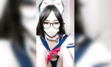 深セン羅湖メガネ女子校生[スリーピーラビットアクリジン] JKストッキングワンピースホースダンススキルは非常に強く、体は柔軟で、女の子は薄く、マンコは非常に大きいです！小道具のクレイジーな挿入(3)