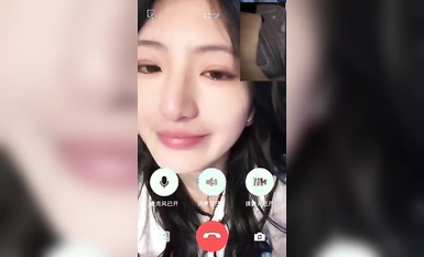 Isang scumbag ang gumawa ng video kasama ang kanyang kasintahan at hinayaan siyang panoorin ito ng manliligaw sa ibang babae.