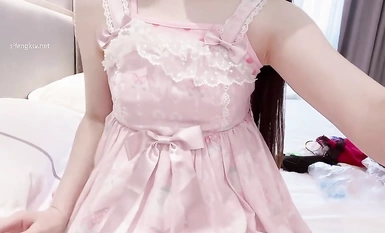 ประโยชน์ของ Twitter loli สาวน้อยผู้ไร้เดียงสาและตรงกันข้าม "Cai Xiaoxiong" น้องสาวตัวน้อยที่น่ารักและประพฤติตัวดีจะร้อนแรงได้อย่างไร? หีอันอ่อนโยนของ Xiantian Baihu ใส่น้ำผลไม้สีขาวด้วยตัวเอง [ตอนที่ 1] (2)