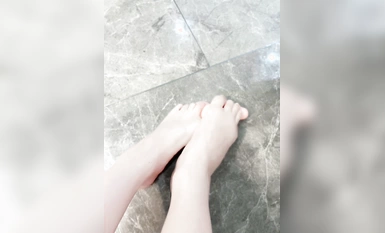 tuzaibaby 未流出土豪定制两套sheep 前后足交(1)