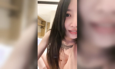 重磅校花級女神下海！6月新人下海就啪啪！糟了 戀愛的感覺，身材很苗條瘦瘦的，初戀臉！非常聽 (2)