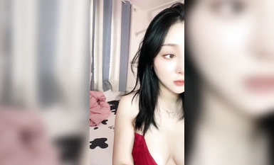 The top star-level green broadcasting goddess [Coco] is as beautiful as Fan Bingbing, she is also a big-breasted, top-notch steamed buns fan, and a charming royal sister