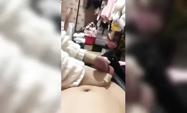 可愛人形小母狗蘿莉『貓貓醬』 壞爸爸的飛機杯 (2)