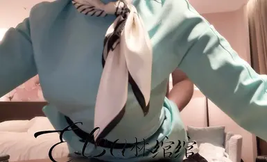 窮人女神富人母狗，推特超高顏值極品空姐【林綰綰】SVIP門檻1888福利，啪啪調教深喉毒龍被腳踩騷穴，母狗屬性拉滿了 (13)