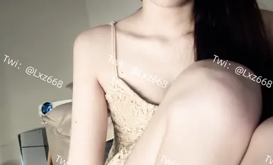 Dewi orang miskin, jalang orang kaya, pramugari yang sangat tampan [Lin Wanwan] di Twitter, ambang SVIP ialah 1888 faedah, naga berbisa tenggorokan dalam dilatih untuk memijak kemaluannya, sifat-sifat jalang penuh (22)