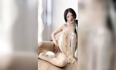 Xiuren.com Dou Nianglishi - hamparkan ke atas dan ke bawah, seronok dalam pakaian kuno