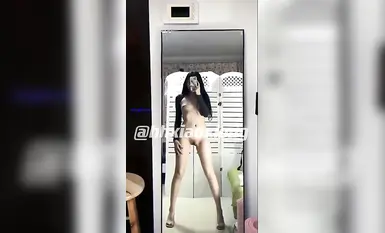 ภาพถ่ายเซ็กซ์ส่วนตัวล่าสุดของครูสาวร่างผอม "Bear Driver" ชอบที่จะเปิดเผยน้ำแตกของเธอและมีปฏิสัมพันธ์กับบล็อกเกอร์ฟิตเนสบร็อคโคลี่เพื่อเย็ดสาวร่างเล็ก