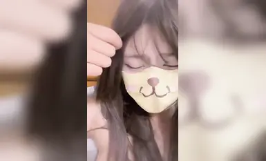 武漢出身の激カワ18歳巨乳ロリータ【童顔巨乳ロリータ】ついに大胆に手と足を放してセックス 顔出しで白目をむくほど可愛かった。