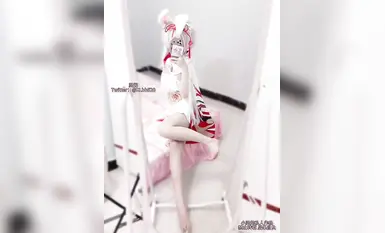 Twitter Loli kontras muktamad [Xiao Lingjiang] menyentuh sendiri dan memasukkan BB dalam warna merah jambu super dan pelbagai koleksi COS yang lembut (6)