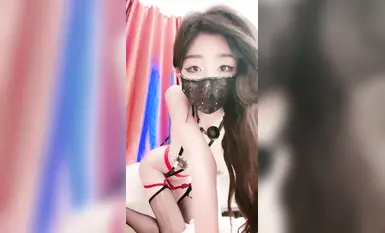 Dewi selebriti Internet kecantikan seksi [Treasure in Your Heart], pussy kukus syurga satu baris, merah jambu super dan lembut, stoking jala seksi, posisi menunggang dengan farajnya yang gemuk tembus, punggung cantiknya yang dekat disentuh ke atas dan ke 