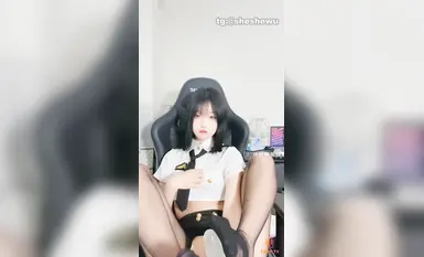 Ang inosenteng babae na may pinakamagandang hitsura na "Detective Tanuki (Doll)" ay may dalisay na mukha at mapang-akit na pag-uugali Ang batang babae ay isang napaka-kontratang babae.