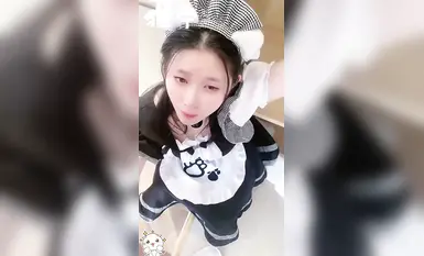 Wanita dongeng kecil "Si Yu", pembantu kucing berstokin hitam, menunjukkan wajah cantiknya dengan sempurna! Muka cantik, pinggang ramping, pakai sumbat punggung, jahanam ekor, pussy