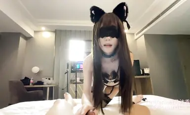 Momono Mukana, nữ thần sắc đẹp tốt nhất trường Twitter với đôi tất đen và cô gái mèo dâm đãng, có kỹ năng tình dục siêu năng động để trêu chọc và làm nổ tung cơ thể xinh đẹp của cô ấy và ép ra từng giọt tinh dịch