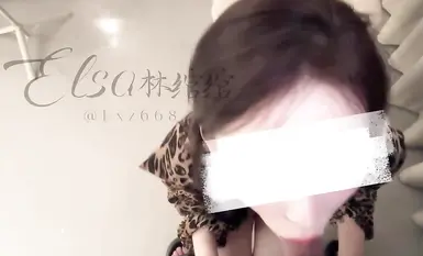 แนะนำอาเจียนเลือด [คอลเลกชันราคาสูง] เทพธิดาเซ็กซี่ [Lin Wanwan] สุดยอดเทพธิดาแห่งความคมชัดเรียกเก็บ SVIP คอลเลกชันล่าสุดปลายเดือนกรกฎาคม! ขากำลังสนุก! ขาสวยที่สุดในถุงน่องสีดำทำเอาคราง (3)