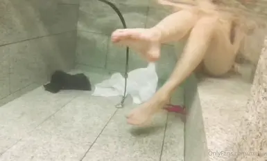 【轻度猎奇】高颜值日本气质素人少妇「mari_wam」OF露脸私拍反差美人妻沉沦精液地狱【第三弹】 (20)