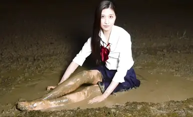 【轻度猎奇】高颜值日本气质素人少妇「mari_wam」OF露脸私拍反差美人妻沉沦精液地狱【第二弹】 (3)