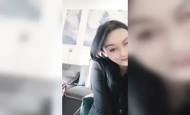 Dewi selebriti Internet kecantikan seksi [coco] menanggalkan payudaranya yang berbentuk figura, mendedahkan farajnya secara kecil-kecilan dan mempunyai faraj yang sangat cantik Dia melebarkan kakinya dan menggosoknya, membuatkan orang ramai mahu berhenti.