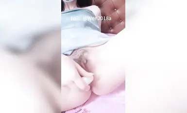 超極品爆乳19歲女大學生【乳神小溫】大集，看多暈奶！各種自慰啪啪視頻！全網最極品的大奶子之一 應該是喝椰汁長大的 (1)