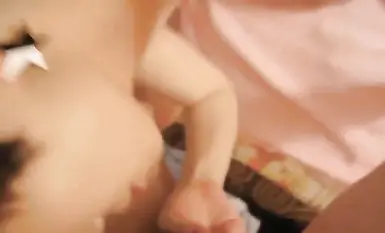 ✨極品少婦✨小夥子家中約艹短發小少婦，黑絲吃雞，無套插騷穴，各種招式角度狂艹不止！