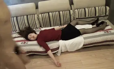 The evil trio drugged their beautiful colleague in black stockings and took turns fucking her big fat pussy (1)