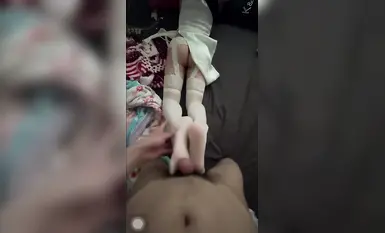 清純反差婊超愛吃肉棒口交後入在辦公室里熱舞