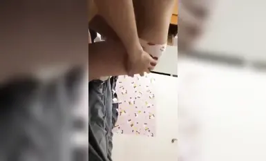 ✿Rò rỉ tin tức nóng hổi✿ Con gái của một gia đình giàu có ở Thượng Hải bị người yêu cũ vạch trần và rất nhiều bức ảnh về đời sống tình dục của cô bị rò rỉ. Cô ấy ngậm cặc và thở hổn hển khi nghe thấy điều đó. âm hộ của cô ấy sắp bị đụ (1)