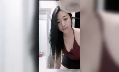 2024年6月，学生妹挺叛逆，【你的白月光】，在宿舍就把欲望写脸上了，极品美穴，身材一流很挑逗！ (10)