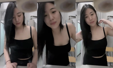 2024年6月、学生の女の子は非常に反抗的で、寮で自分の欲望を顔に書かれ、美しいマンコ、そして非常に挑発的な一流の姿をしています！ (2)