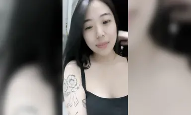 2024年6月，學生妹挺叛逆，【你的白月光】，在宿舍就把慾望寫臉上了，極品美穴，身材一流很挑逗！(3)