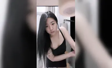 Noong Hunyo 2024, napaka-rebelde ng estudyanteng babae, [Your Bai Yueguang], nakasulat sa mukha niya ang kanyang mga pagnanasa sa dormitoryo, mayroon siyang magandang puki, at isang first-class figure na napaka-provocative! (8)