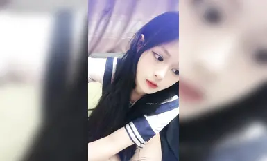 【小易的so啵啵】剛成年的蘿莉小妹妹_騷舞誘惑扣穴自慰 (2)