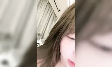 หญิงสาวหน้าตาดี [Meow Lolita] ช่วยตัวเองหีสีชมพูของเธอและเลือกหีของเธอ (5)