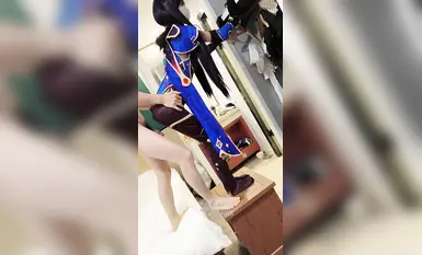 Cô gái loli tốt nhất [Ruanruantu], để thỏa mãn nhu cầu biến thái của bạn trai, COS Genshin Moana mang tất màu tím trên đầu gối, footjob và có một cuộc đối thoại về tình dục bằng giày với những màn xuất tinh tuyệt vời!