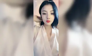 半糖杨小花脱衣秀