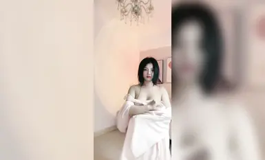 半糖杨小花脱衣秀