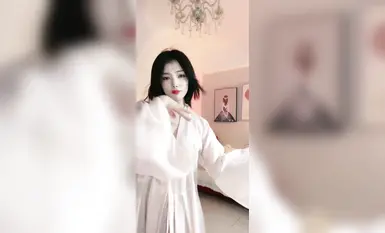 半糖杨小花脱衣秀