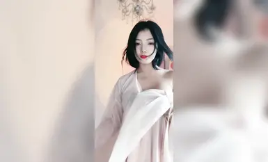 半糖杨小花脱衣秀