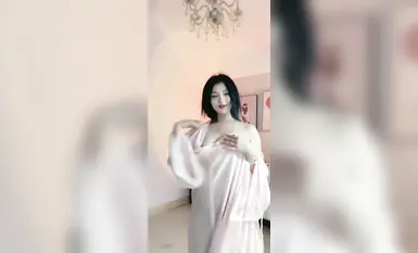 半糖杨小花脱衣秀